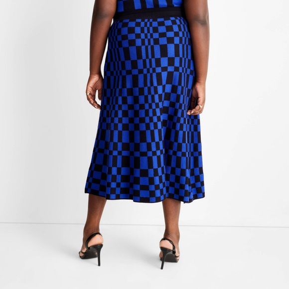 Future Collective with Kahlana Barfield Brown Sweater Midi Skirt - Picture 2 of 5